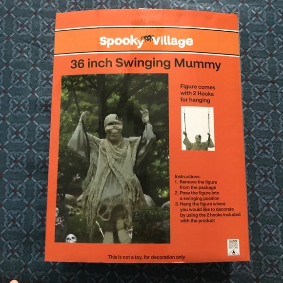 Spooky Village 36” Swinging Mummy NWT - Picture 7 of 10